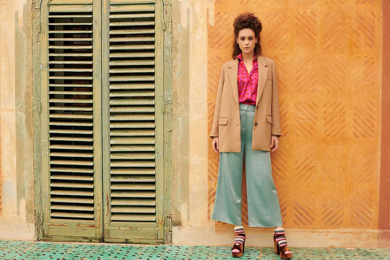 Girl in fashion with hair extended